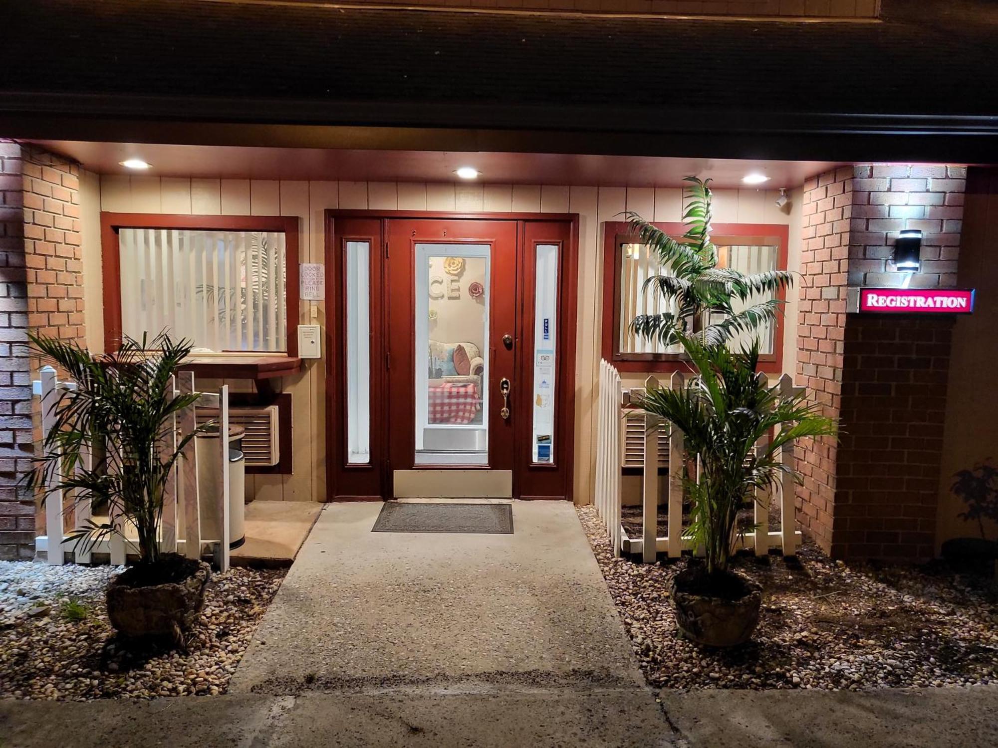 Inn Of The Dove - Romantic Luxury Suites With Jacuzzi & Fireplace At Harrisburg-Hershey-Philadelphia, Pa Εξωτερικό φωτογραφία