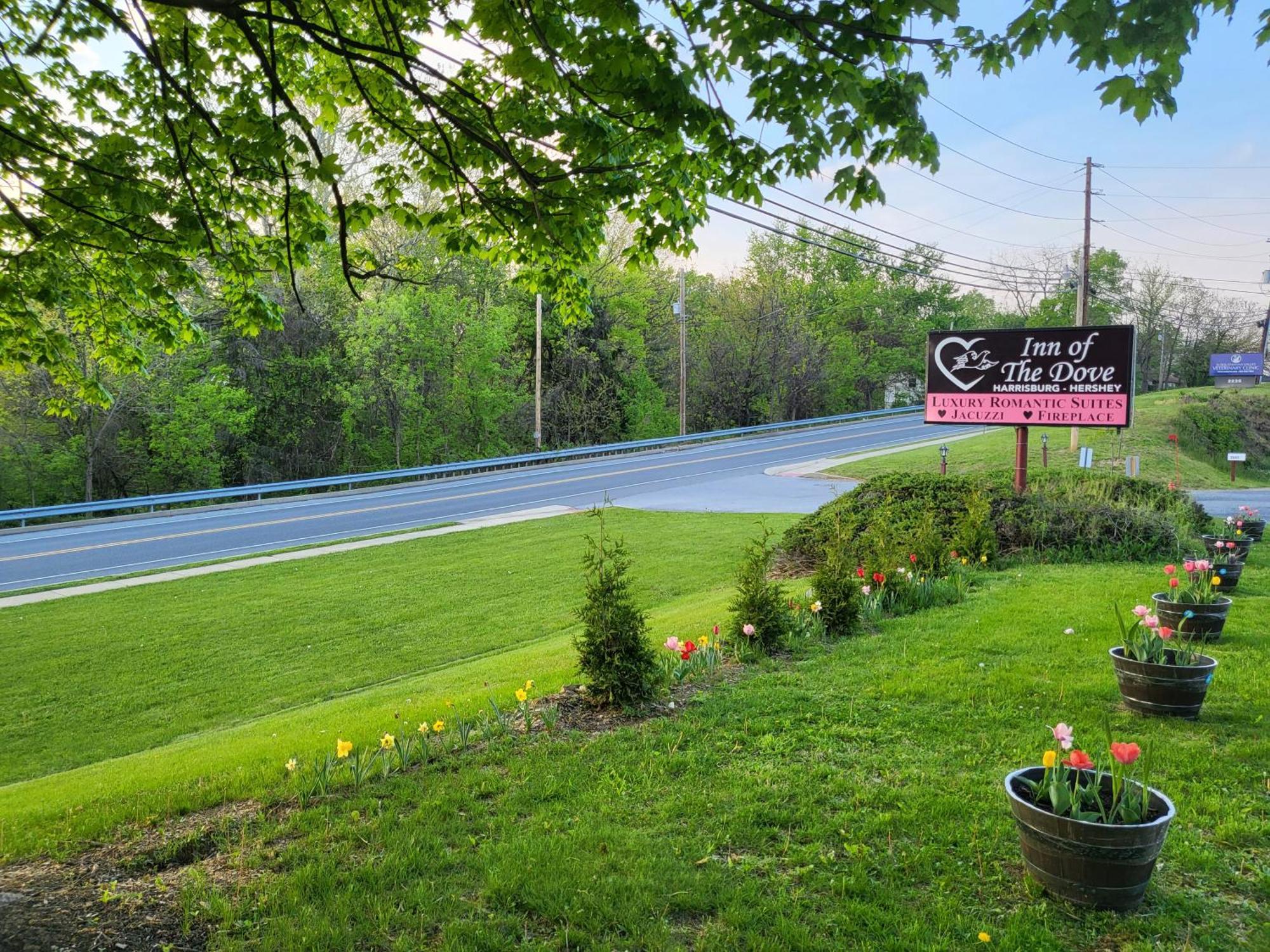 Inn Of The Dove - Romantic Luxury Suites With Jacuzzi & Fireplace At Harrisburg-Hershey-Philadelphia, Pa Εξωτερικό φωτογραφία