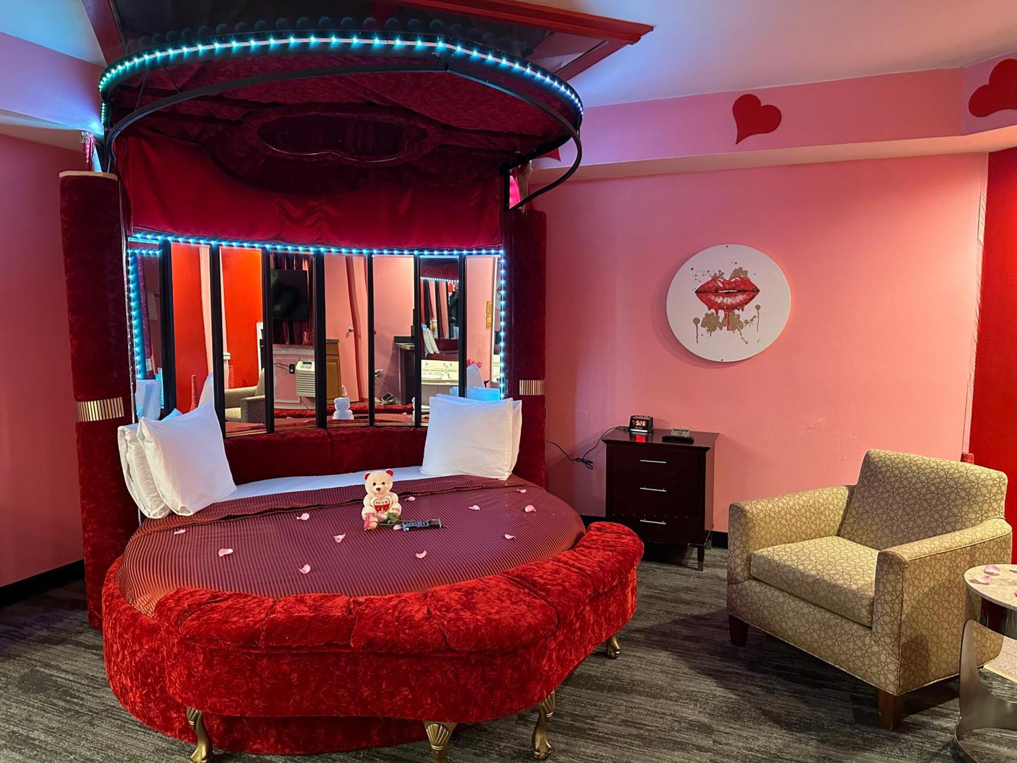 Inn Of The Dove - Romantic Luxury Suites With Jacuzzi & Fireplace At Harrisburg-Hershey-Philadelphia, Pa Εξωτερικό φωτογραφία
